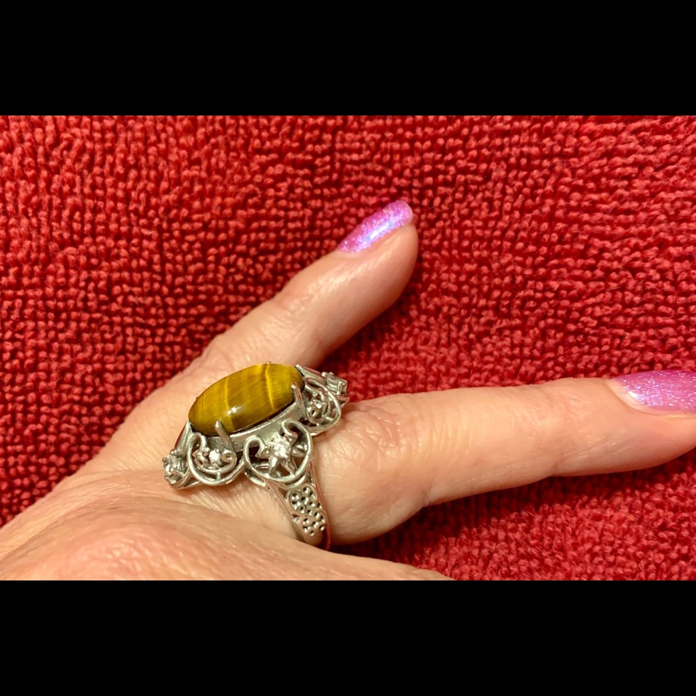 Fun...Tiger eye ring - Picture 3 of 3